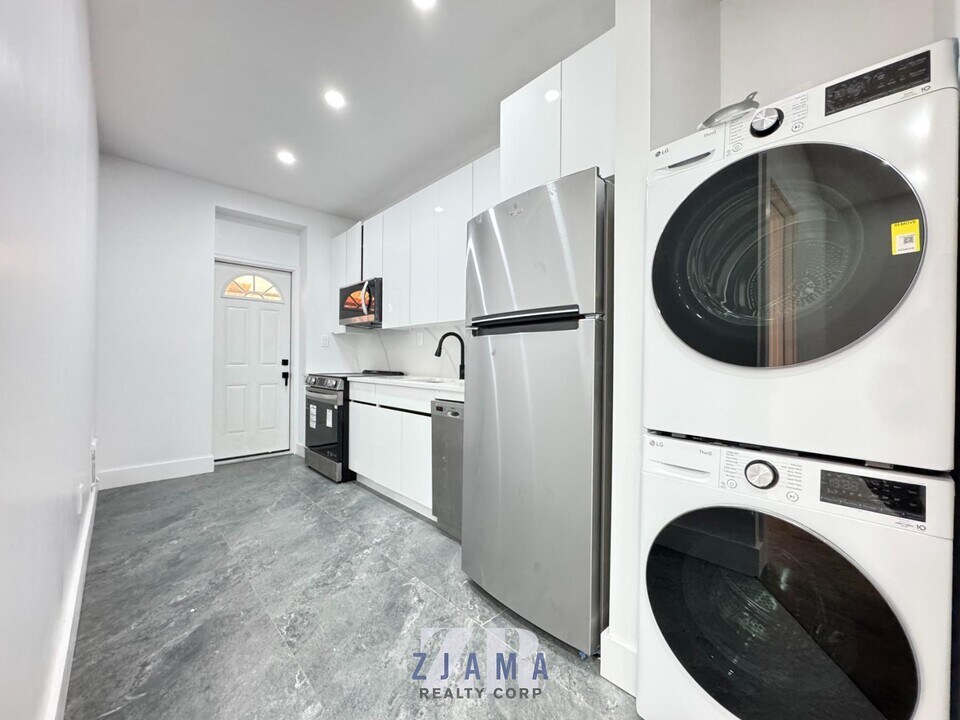 854 4th Ave in Brooklyn, NY - Building Photo