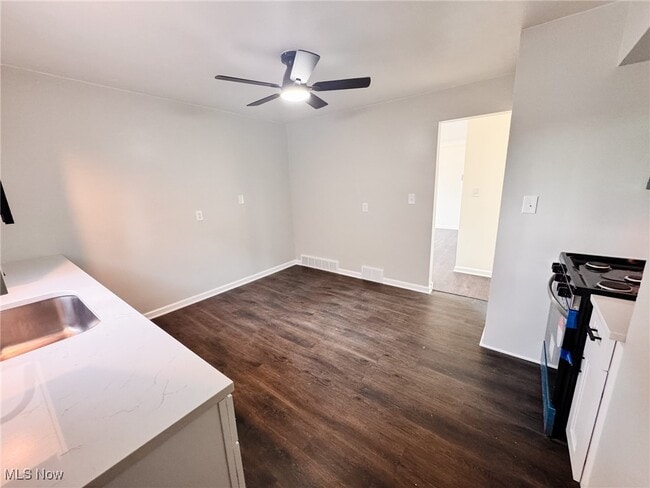property at 2907 Snow Rd