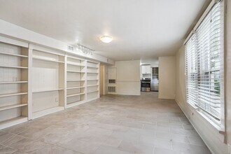 312 Elmeer Ave in Metairie, LA - Building Photo - Building Photo