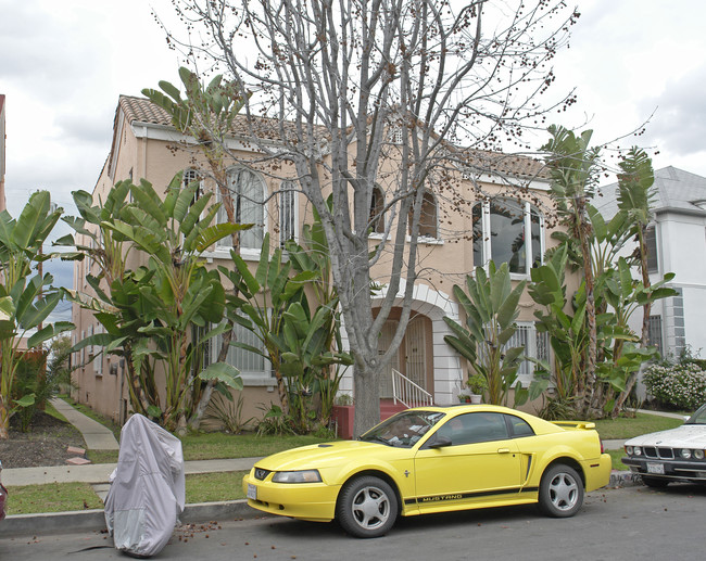 Quadruplex in Los Angeles, CA - Building Photo - Building Photo