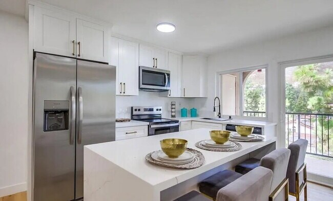 7858 Cowles Mountain Ct in San Diego, CA - Building Photo - Building Photo