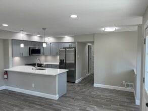 223 Foxwood Ln in Evesham, NJ - Building Photo - Building Photo
