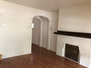 6521 Northumberland St in Pittsburgh, PA - Building Photo - Building Photo