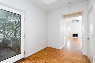 5310 Scenic View Dr in Austin, TX - Building Photo - Building Photo