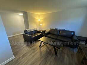 117 Centennial Dr in Schreiber, ON - Building Photo - Building Photo