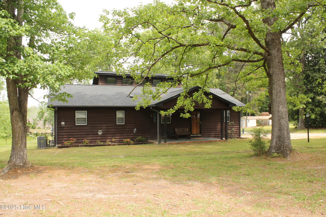 2732 NC-24 in Cameron, NC - Building Photo