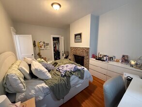 175 Harvard St, Unit 2 in Brookline, MA - Building Photo - Building Photo