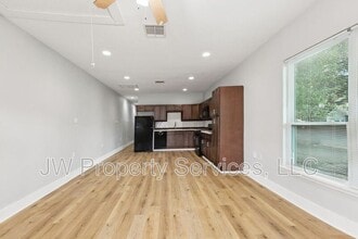 3701 Derbigny St in Metairie, LA - Building Photo - Building Photo