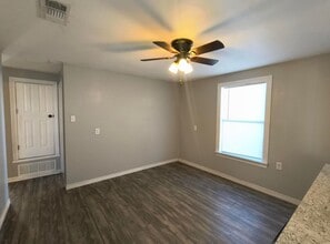 2114 La Cruz St in San Angelo, TX - Building Photo - Building Photo