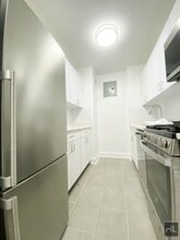 East 82nd Street, Unit 3K in New York, NY - Building Photo - Building Photo