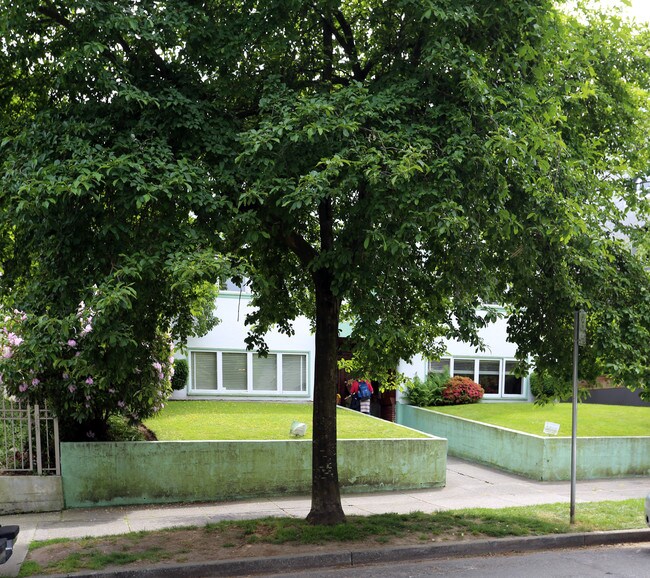 Alfran Manor