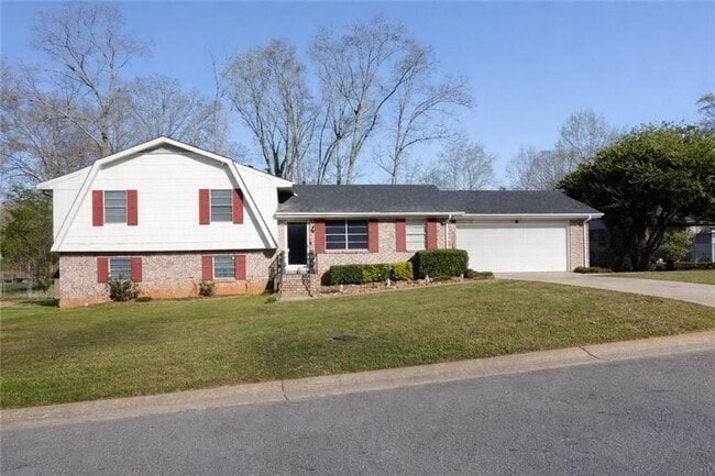 property at 651 Mincey Woods Ct