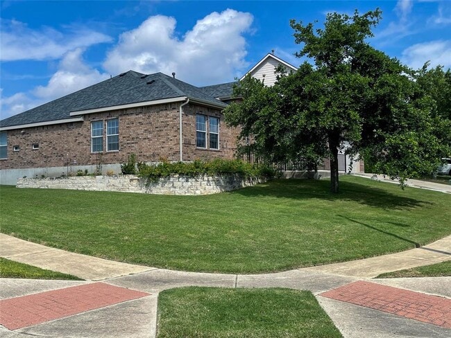 120 Fred Couples Dr in Round Rock, TX - Building Photo - Building Photo