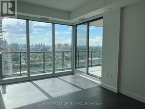 95-2695 McMahon Dr in Toronto, ON - Building Photo - Building Photo