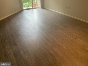 2665 Prosperity Ave in Fairfax, VA - Building Photo - Building Photo