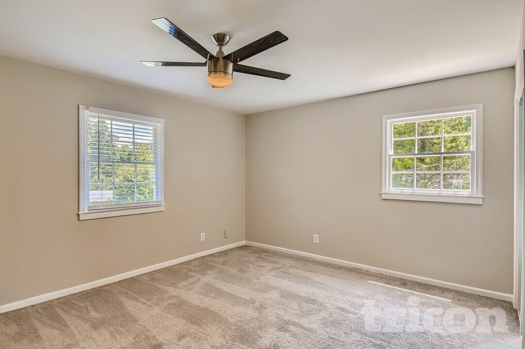 535 Circle Dr in Fayetteville, GA - Building Photo