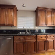 6593 Sunset Pines St in Las Vegas, NV - Building Photo - Building Photo