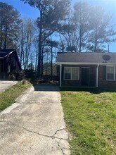 1152 Pinedale Cir NW in Conyers, GA - Building Photo - Building Photo