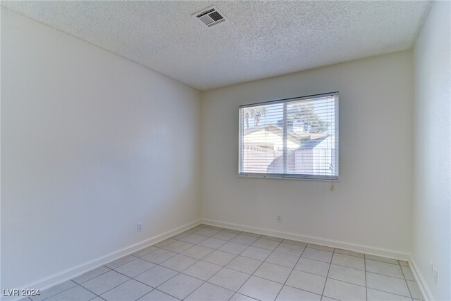 3969 Florrie Cir in Las Vegas, NV - Building Photo - Building Photo