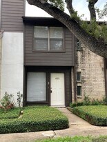 2601 S Braeswood Blvd in Houston, TX - Building Photo