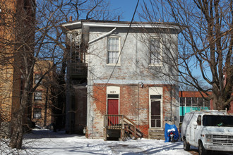 1023 S 4th St in Louisville, KY - Building Photo - Building Photo