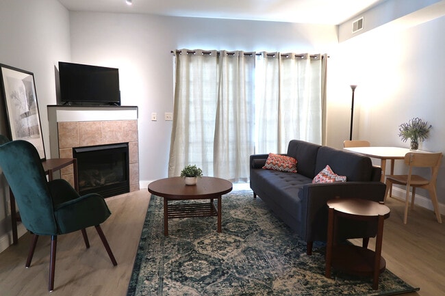 property at 461 N 1st Ave