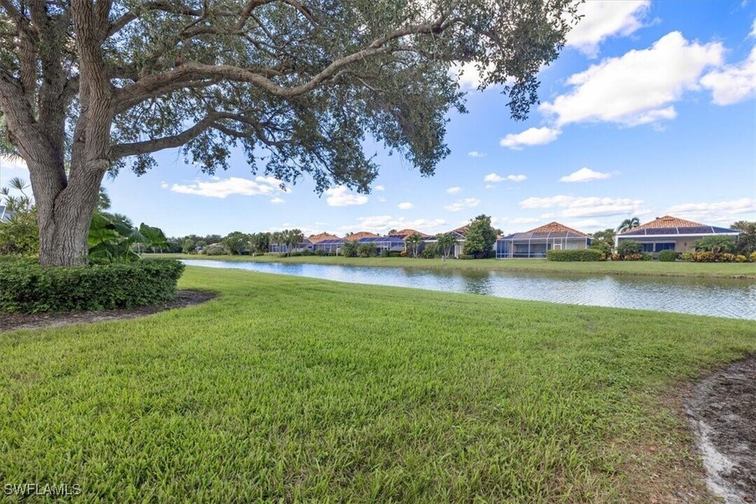 3575 El Verdado Ct in Naples, FL - Building Photo