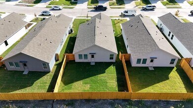 6734 Highlands St in Princeton, TX - Building Photo - Building Photo