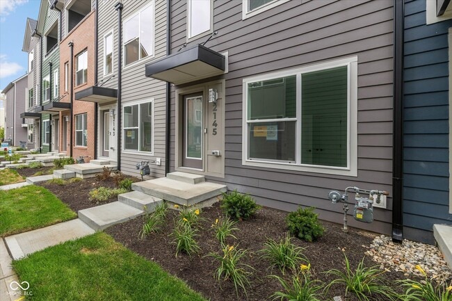 2145 Coretta Wy in Indianapolis, IN - Building Photo - Building Photo