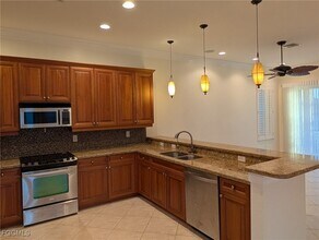 8917 Greenwich Hills Way in Ft. Myers, FL - Building Photo - Building Photo