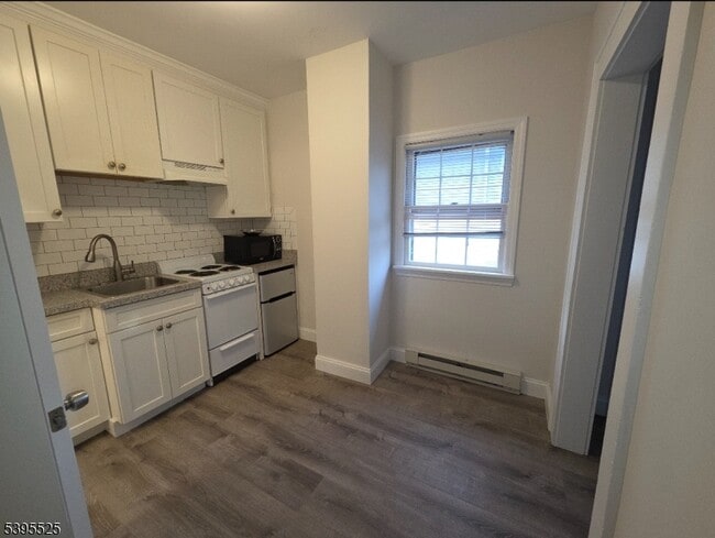 161 Union Ave in Belleville, NJ - Building Photo - Building Photo