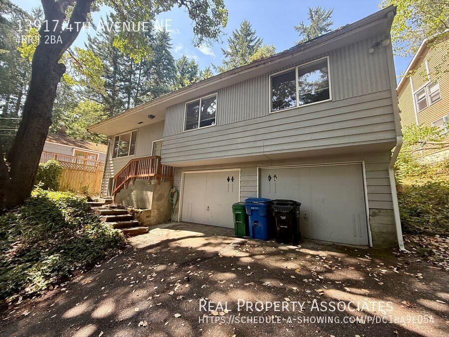 13917 4th Ave NE in Seattle, WA - Building Photo