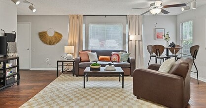 Arches On The Lake Student Living in Athens, GA - Building Photo - Building Photo