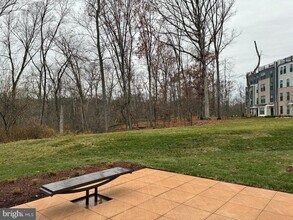 20827 Cloongee Ter in Sterling, VA - Building Photo - Building Photo