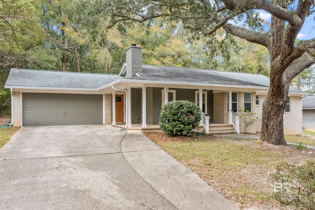 9 Pope Ct in Fairhope, AL - Building Photo