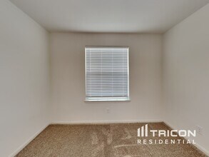 2918 Gastonian Mills in Converse, TX - Building Photo - Building Photo