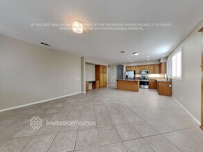 43561 Tirano Dr in Temecula, CA - Foto de edificio - Building Photo