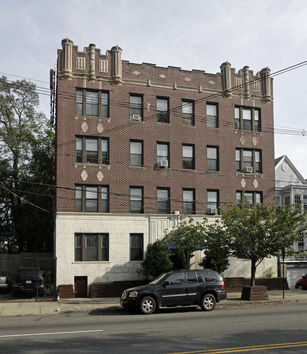 The Sherwood in Jersey City, NJ - Building Photo