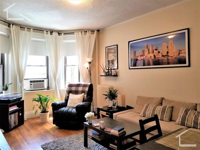 4 Ayr Rd in Boston, MA - Building Photo - Building Photo