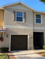 12013 Greengate Dr in Hudson, FL - Building Photo