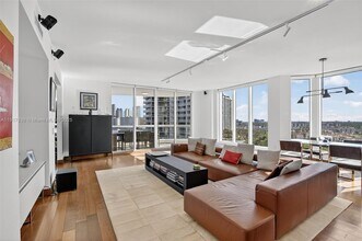 6000 Island Blvd in Aventura, FL - Building Photo - Building Photo