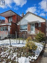 32 Belgravia Ave in Toronto, ON - Building Photo