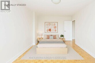 10 Shallmar Blvd in Toronto, ON - Building Photo - Building Photo