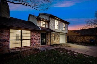 6730 Fire Hill Dr in Fort Worth, TX - Building Photo