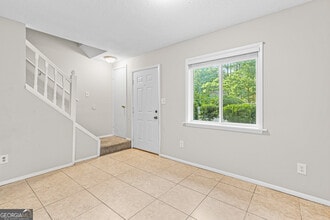 6349 Holcomb Way in Norcross, GA - Building Photo - Building Photo