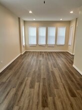 7045 S Oakley Ave in Chicago, IL - Building Photo - Building Photo