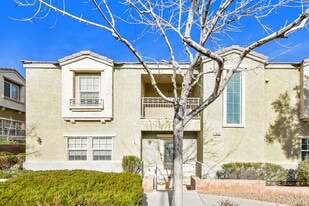 7453 Showy Ct in Las Vegas, NV - Building Photo