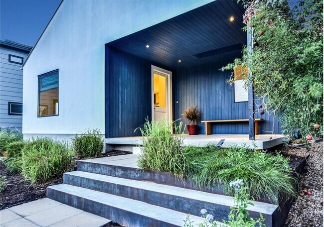 property at 2308 1/2 E 9th St