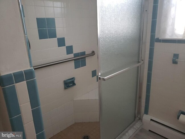 18 S Oakland Ave in Ventnor City, NJ - Building Photo - Building Photo