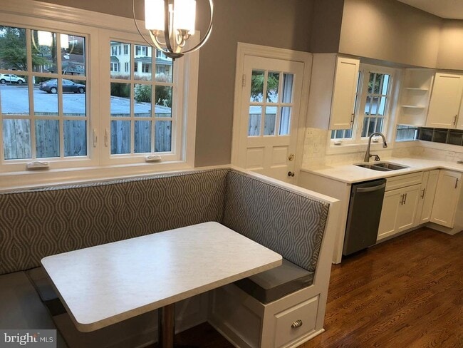 23 S Stewart St in Winchester, VA - Building Photo - Building Photo